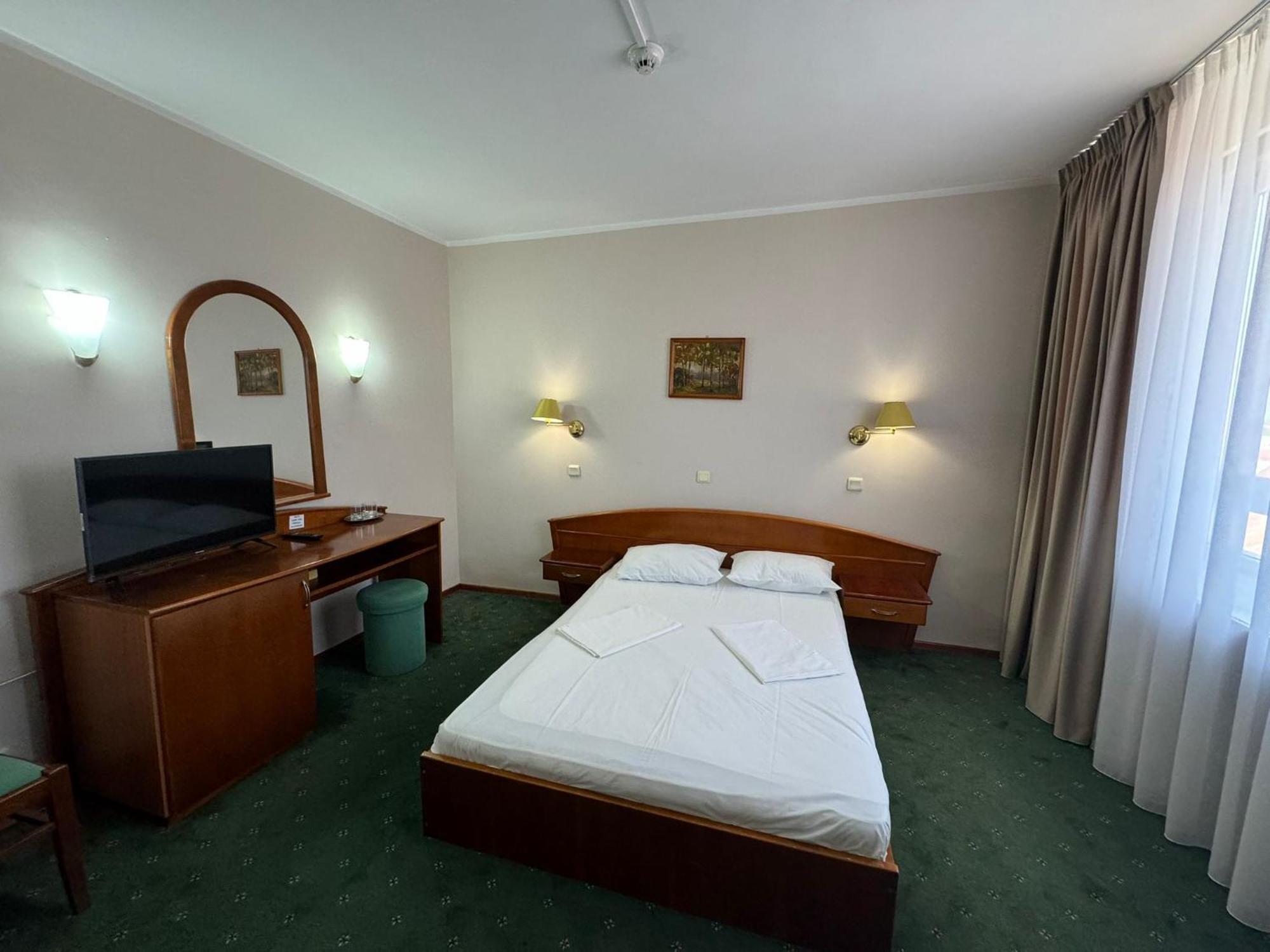 Hotel Aurora Satu Mare Eksteriør billede